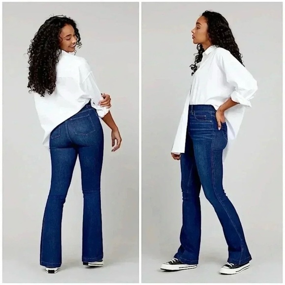 SPANX SPANXshape EveryWear Flare Jeans in Midnight Shade - Picture 3 of 13